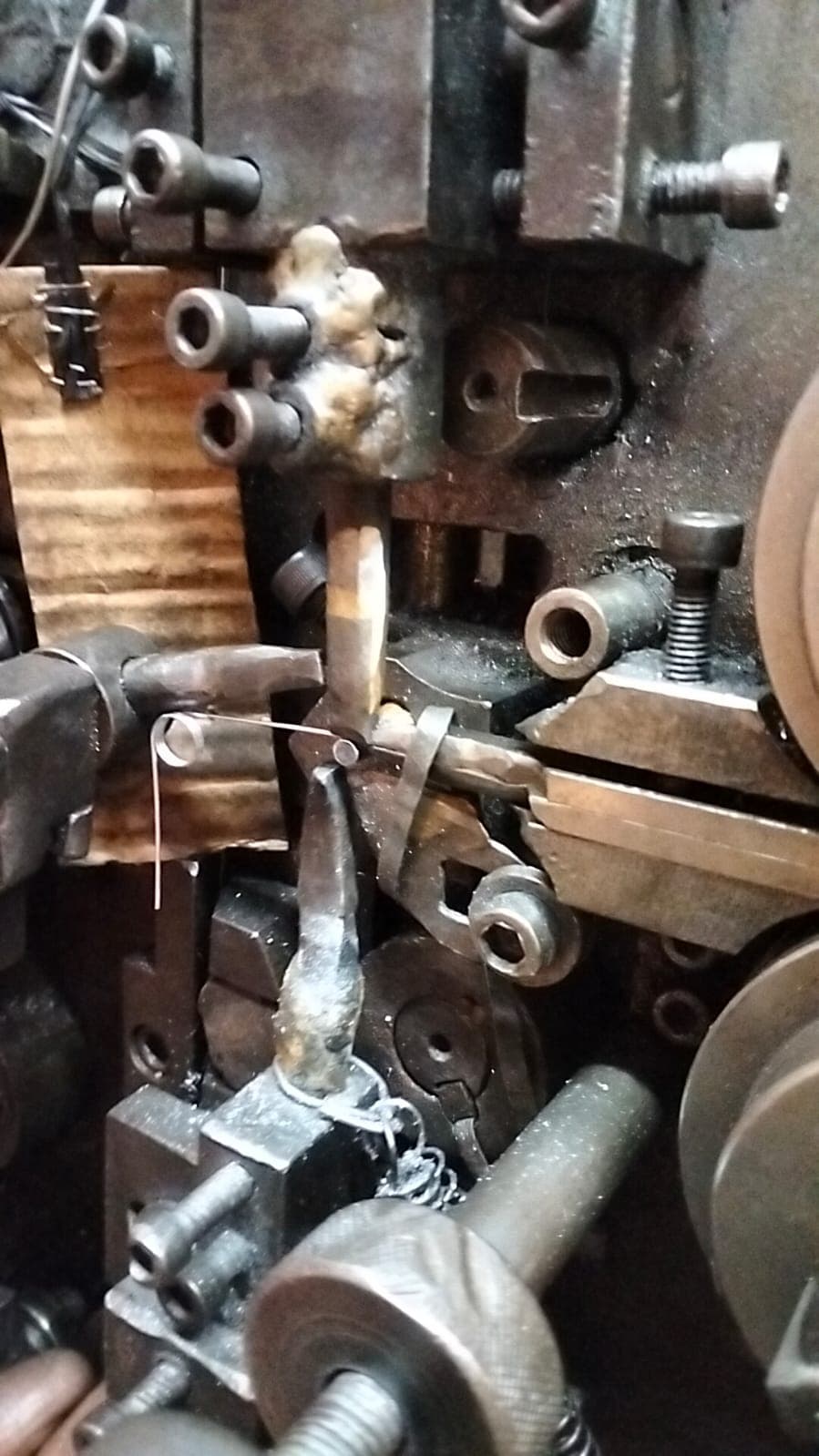 Production Round Wire — Spring Coiling